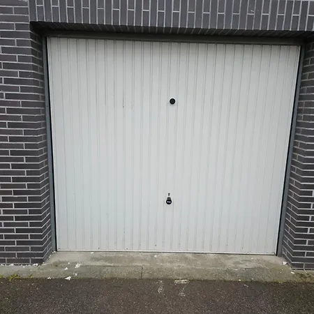 شقة 2 Avec Terrasse Et Garage *